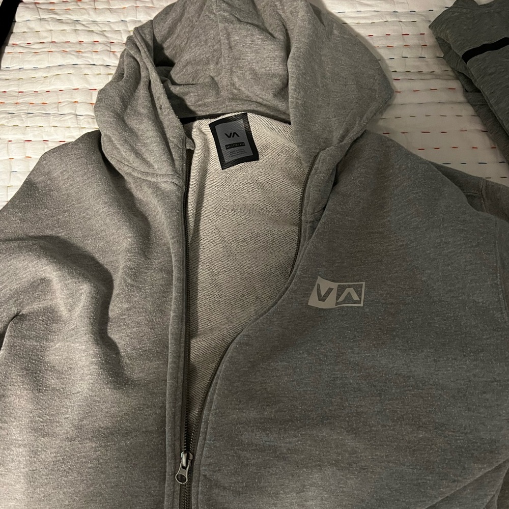RVCA zip up hoodie XXL